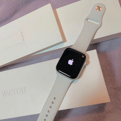 Iwatch series 9 (Silver edition)